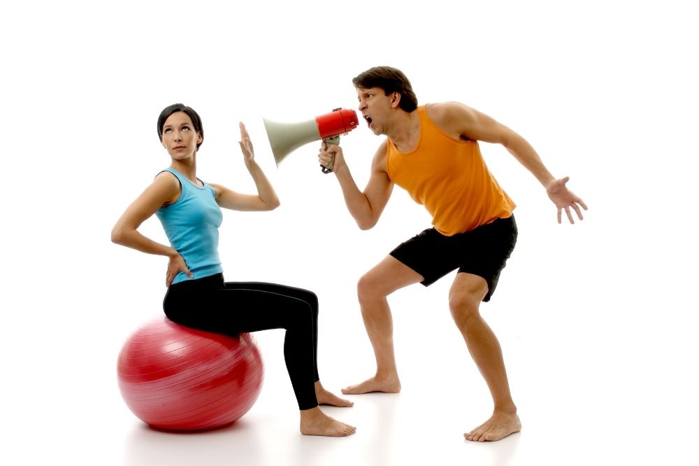 personal trainer voice tone and body language